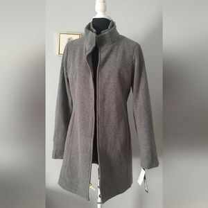Coat Women D.e.t.a.i.l.s gray  super soft And Warm size S/P  New  Zipper  New